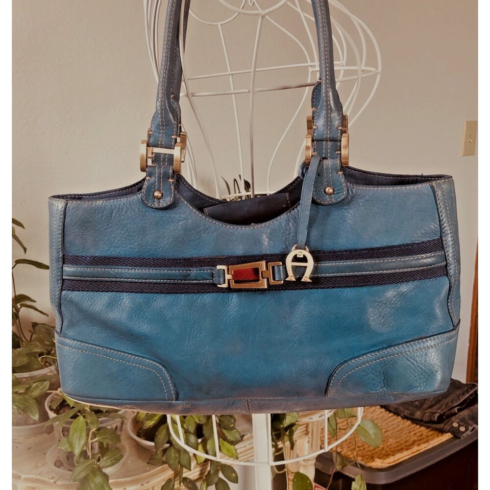 VTG Etienne Aigner Teal Y2K Mid 2000's Leather Shoulder Bag